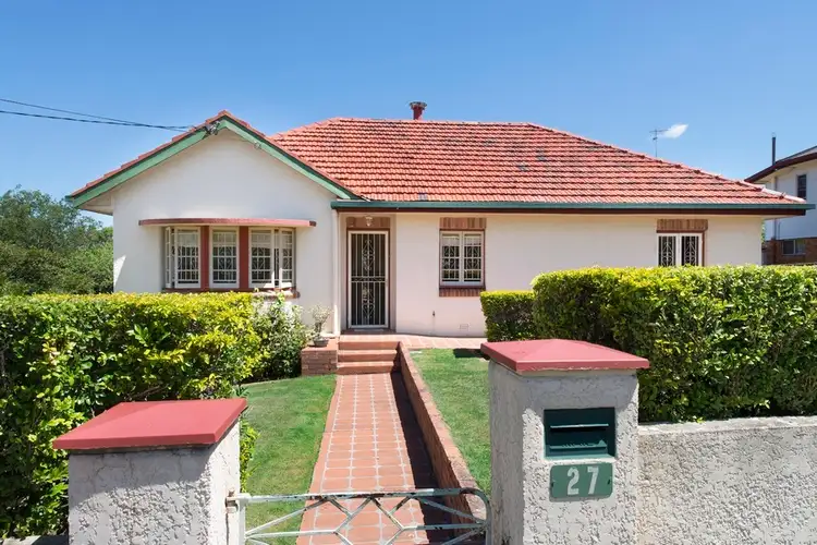 27 Herbertson Road, Carina Heights QLD 4152