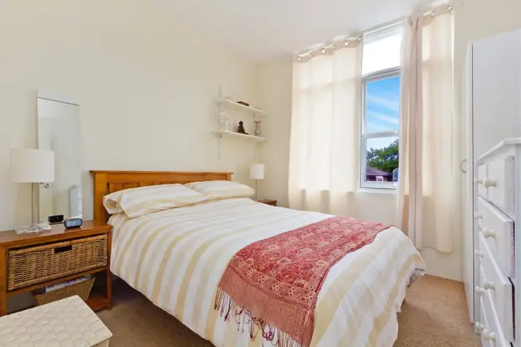 Sixth view of Homely apartment listing, 4/21 Redman Road, Dee Why NSW 2099