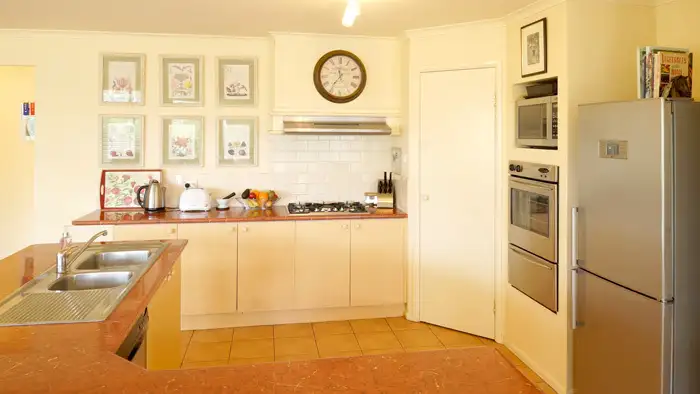 Fifth view of Homely house listing, 2 Glen Street, Blackheath NSW 2785