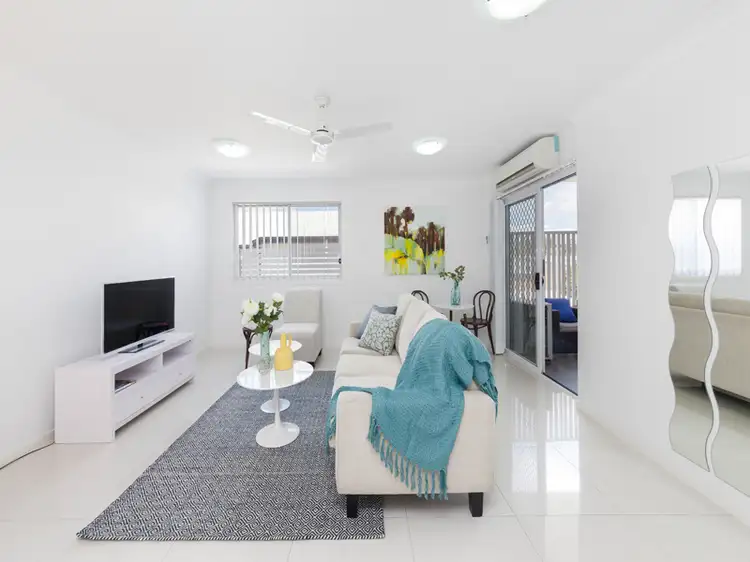 Fourth view of Homely apartment listing, 2/16 Yeronga Street, Yeronga QLD 4104