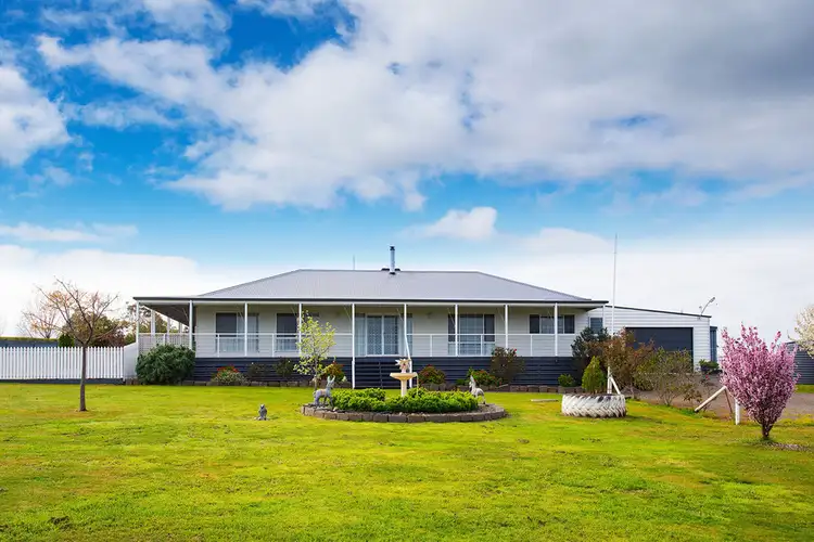 Second view of Homely house listing, 3 Cairn Curran Road, Baringhup VIC 3463