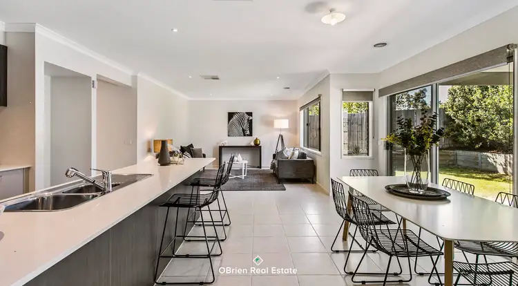 Second view of Homely house listing, 2 Bitalli Place, Sandhurst VIC 3977
