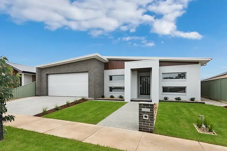 7 Cabernet Drive, Maiden Gully VIC 3551