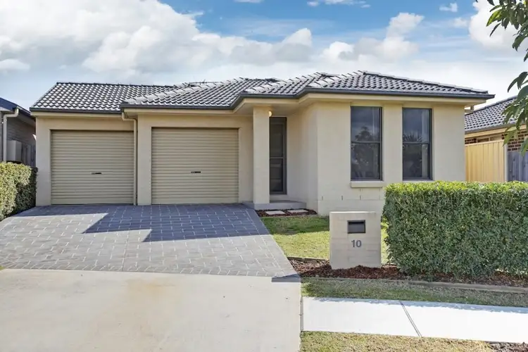 10 Hibiscus Circle, Mount Annan NSW 2567