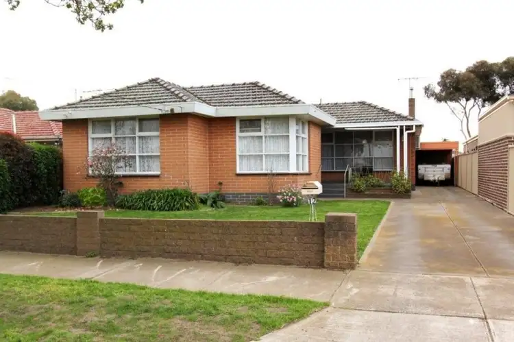 12 Mayo Street, Sunshine VIC 3020