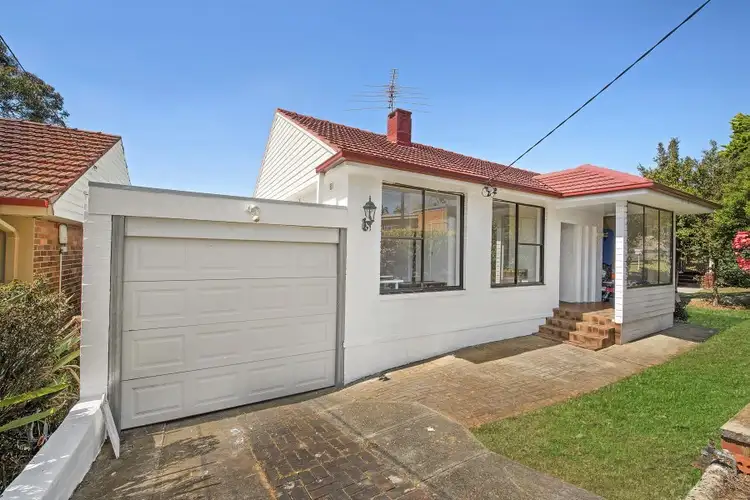 Second view of Homely house listing, 6 Phillip Avenue, Seaforth NSW 2092
