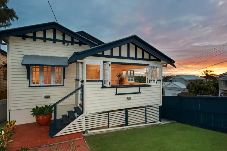 15 Edencourt Street, Camp Hill QLD 4152