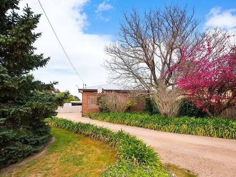 Second view of Homely house listing, 8 William Street, Castlemaine VIC 3450