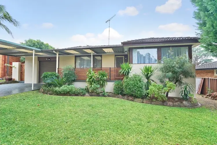 11 Balook Crescent, Bradbury NSW 2560