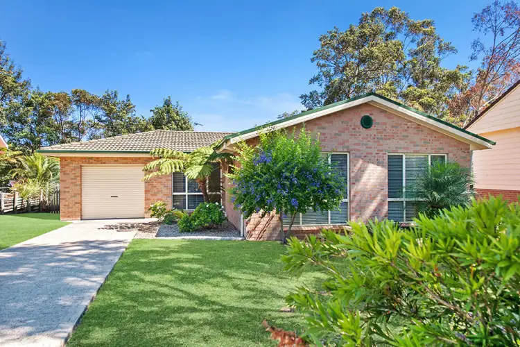 6 Capricorn Avenue, Narrawallee NSW 2539