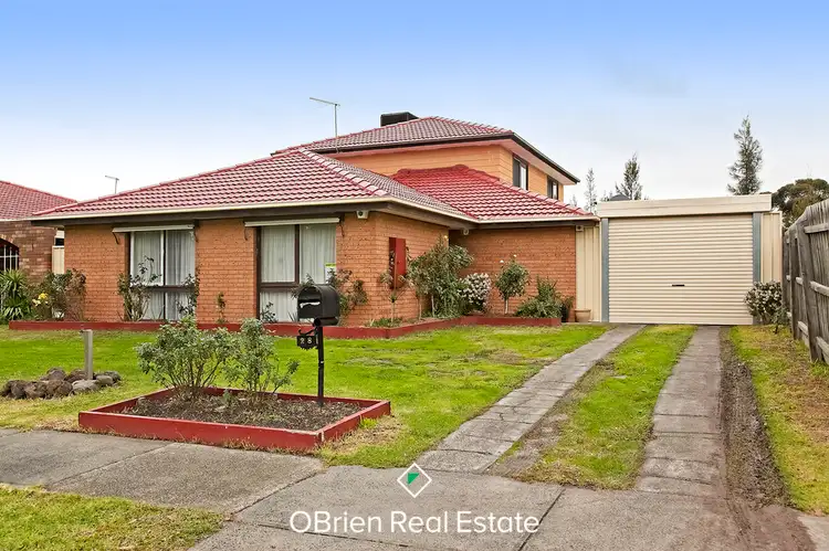 28 Millswyn Ave Avenue, Hampton Park VIC 3976
