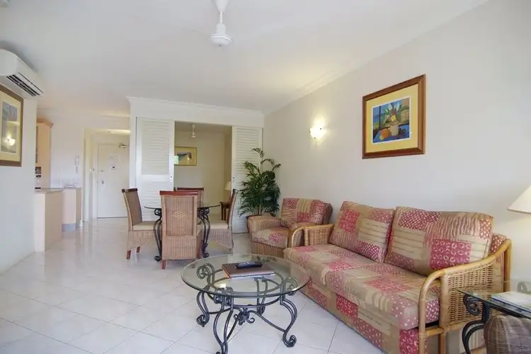 1122/2 Greenslopes Street, Cairns North QLD 4870