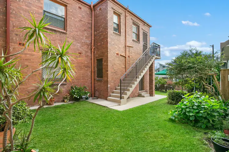 Fifth view of Homely apartment listing, 2/8a Bishops Avenue, Randwick NSW 2031