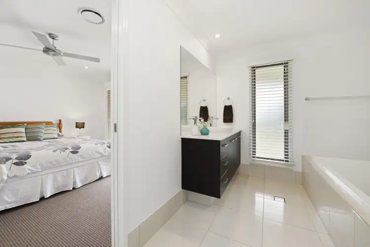 Sixth view of Homely house listing, 40 Nelson Place, Carindale QLD 4152