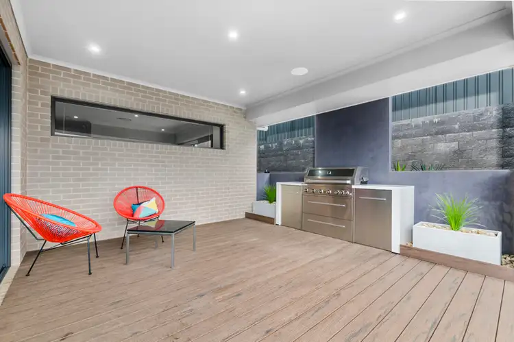 Fifth view of Homely house listing, 2 Phoenix Way, Horsley NSW 2530