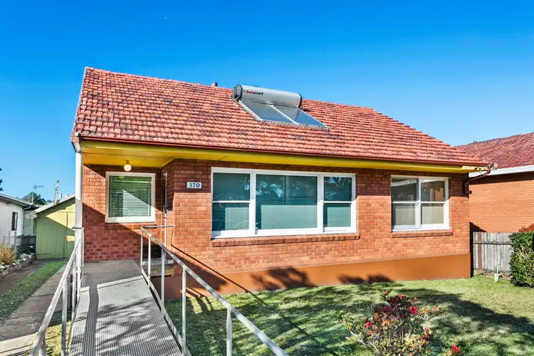 370 Princes Highway, Corrimal NSW 2518