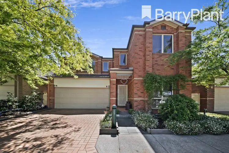 27 Amhurst Drive, Narre Warren South VIC 3805