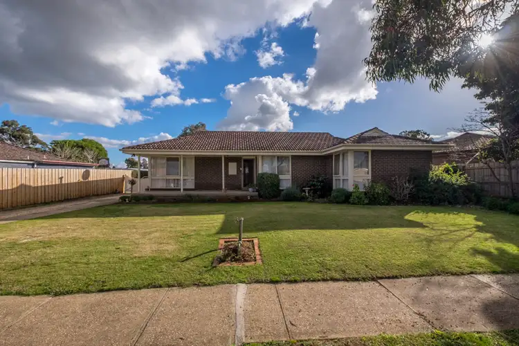 62 Rathdowne Circuit, Melton West VIC 3337