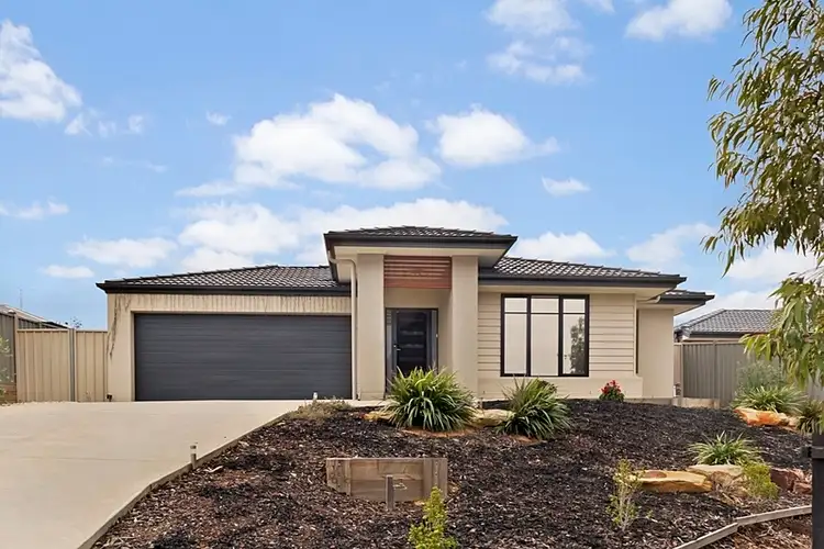18 Freeman Drive, Kangaroo Flat VIC 3555