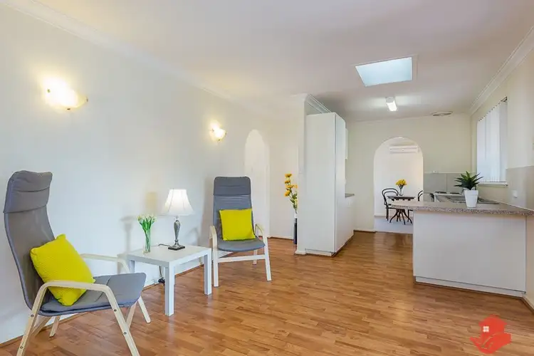 Sixth view of Homely house listing, 3 Garratt Court, Camillo WA 6111