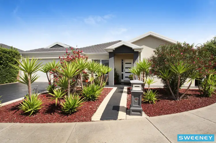 27 Barwon Street, Taylors Hill VIC 3037