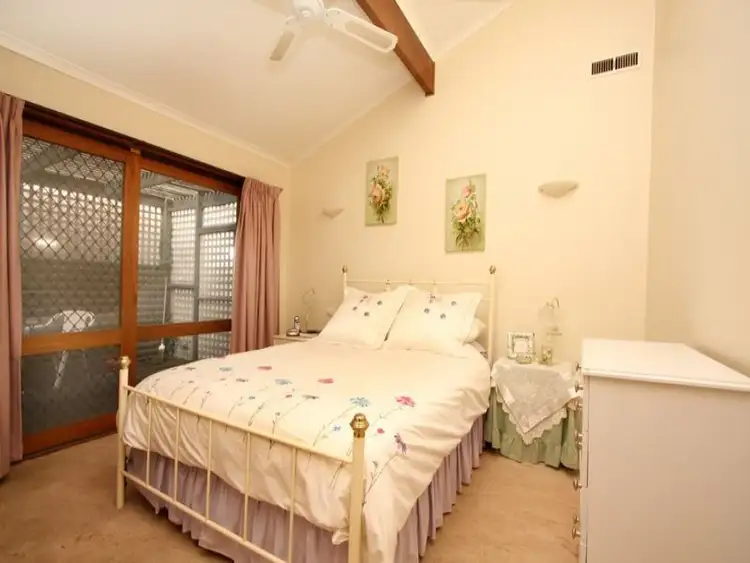 Seventh view of Homely house listing, 5 Westminster Court, Somerville VIC 3912