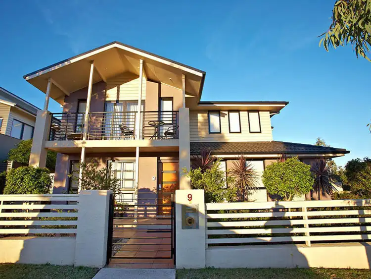 9 Townsend Crescent, Ropes Crossing NSW 2760