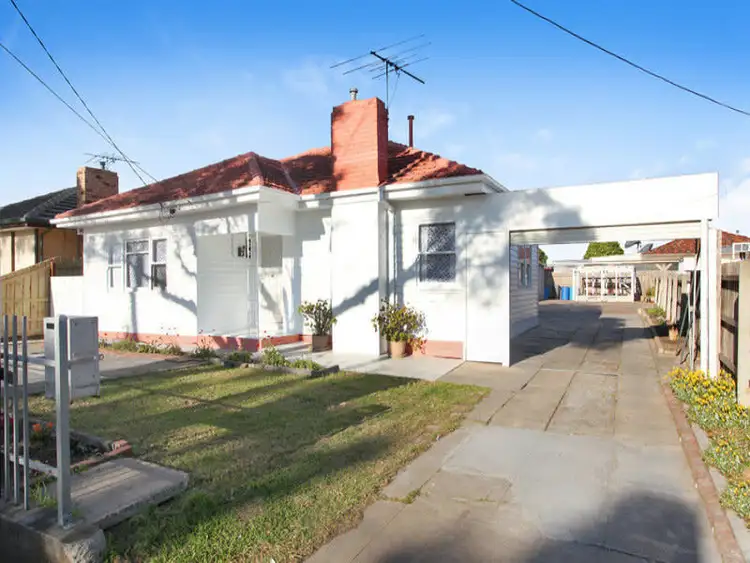 64 Mcintyre Road, Sunshine North VIC 3020