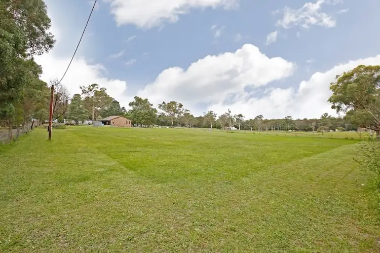 195 Thirlmere Way, Thirlmere NSW 2572