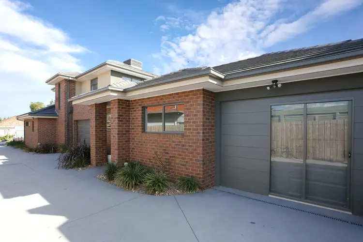 2/138 Rathcown Road, Reservoir VIC 3073
