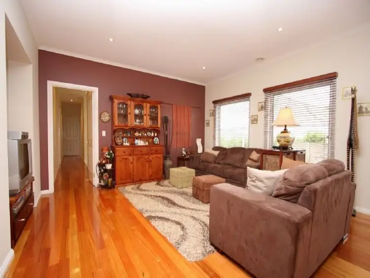 Sixth view of Homely house listing, 2 Ninalee Way, Somerville VIC 3912