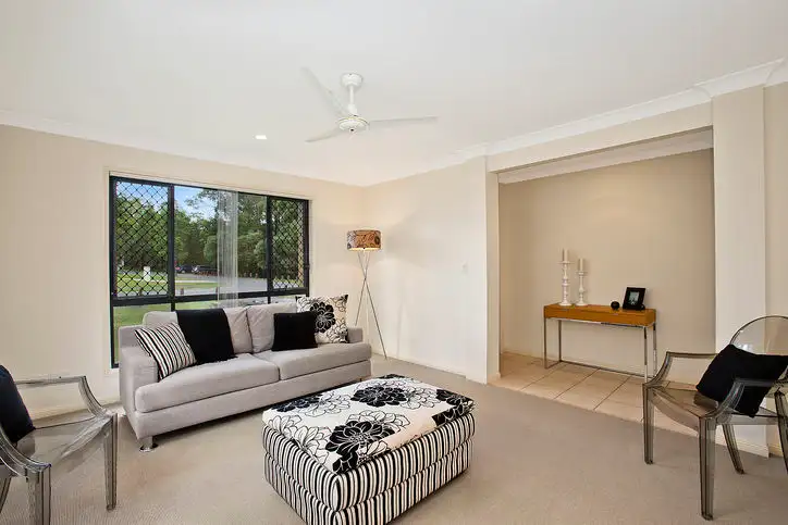 30 Carisbrook Circuit, Forest Lake QLD 4078