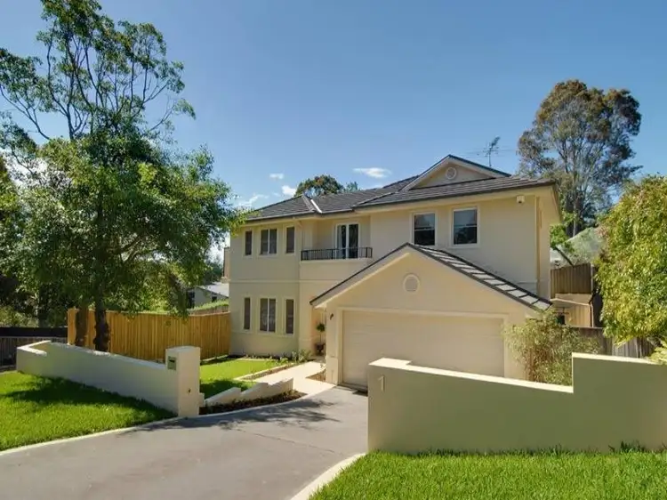 1 Valley Park Crescent, North Turramurra NSW 2074