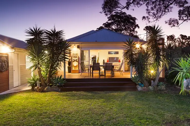 2 Milner Avenue, Kirrawee NSW 2232
