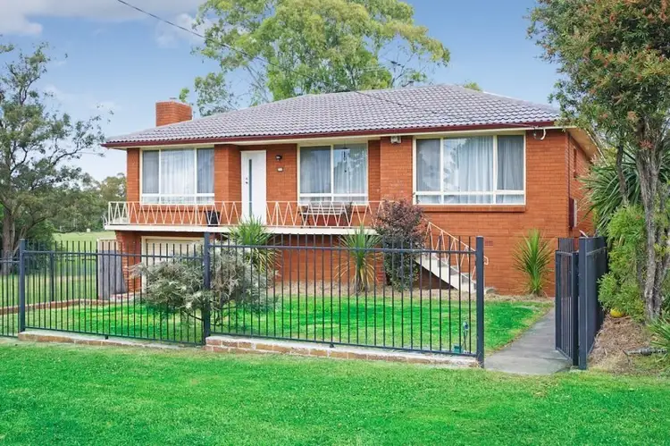 21 Canberra Crescent, Campbelltown NSW 2560