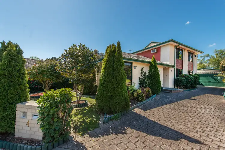 4 Carter Court, Frankston VIC 3199