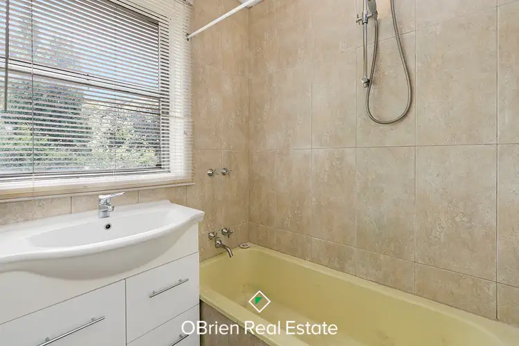 Sixth view of Homely unit listing, 1/9 Windoo Street, Frankston North VIC 3200