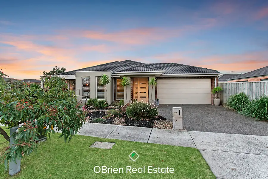 Main view of Homely house listing, 21 Flinders Park Drive, Officer VIC 3809