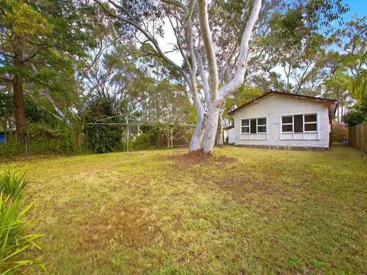 14 Paul Avenue, St Ives NSW 2075
