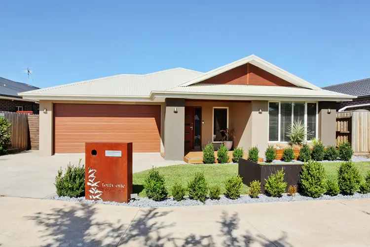 41 Timbarra Drive, Werribee VIC 3030