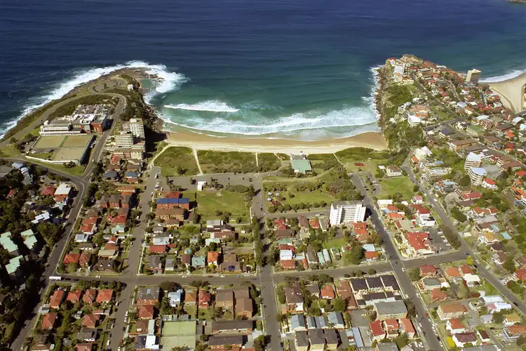 Sixth view of Homely apartment listing, 13/4 Greenwood Place, Freshwater NSW 2096