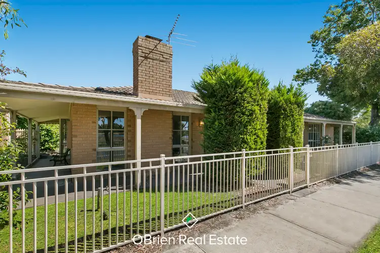 2 Bokissa Drive, Frankston VIC 3199