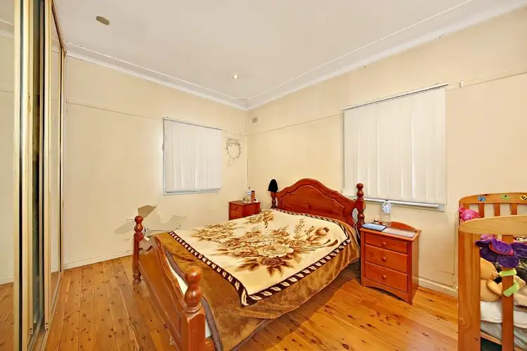Fifth view of Homely house listing, 2 The Horsley Drive, Carramar NSW 2163