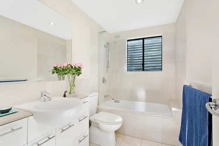 Sixth view of Homely unit listing, 4/28 Stopford Street, Wooloowin QLD 4030