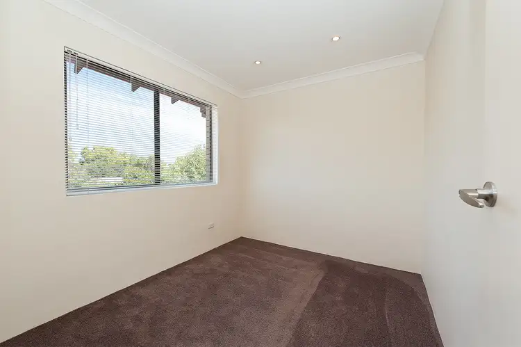 Fifth view of Homely unit listing, 21/611 Kiewa Street, Albury NSW 2640