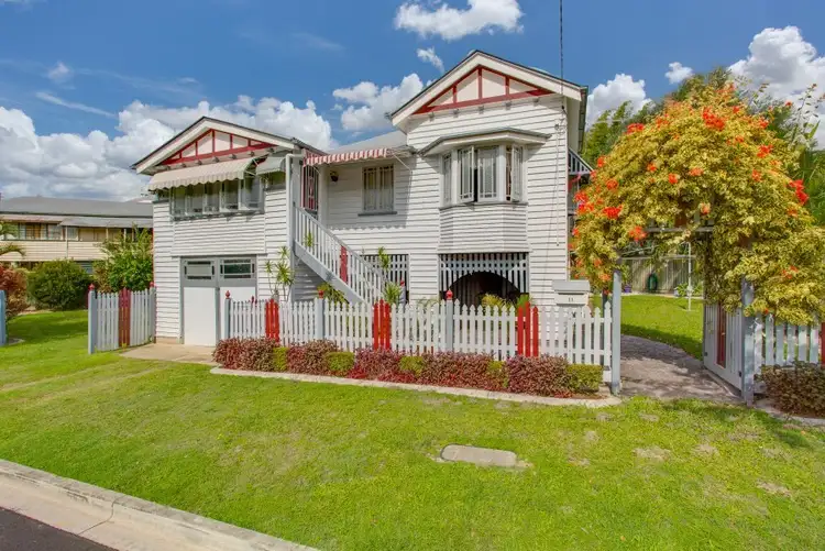 11 Owen Street, Wooloowin QLD 4030