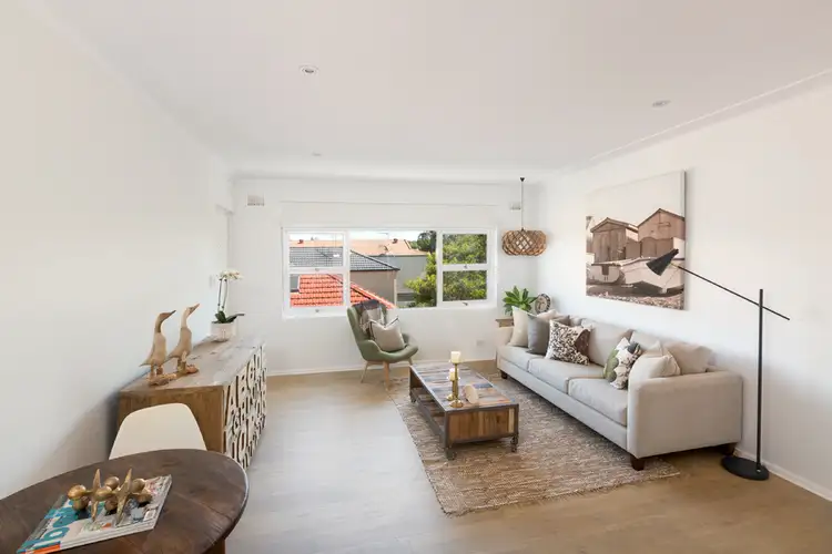 6/15 Wyuna Avenue, Freshwater NSW 2096