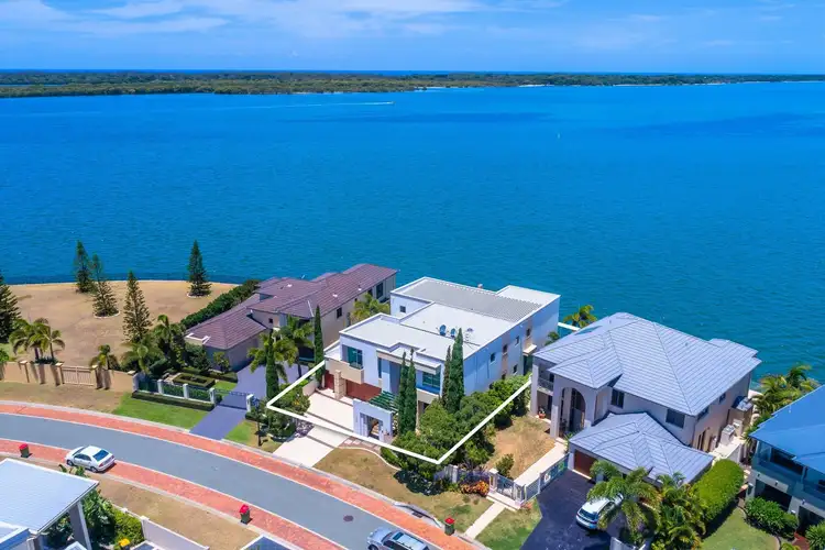 44 King Charles Drive, Sovereign Islands QLD 4216