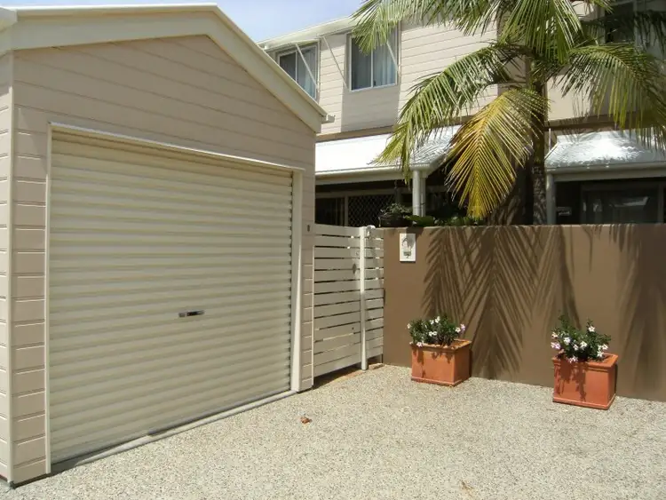 Unit 2/12 James Street, Noosaville QLD 4566