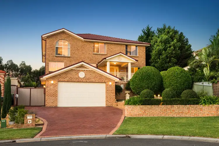 33 Glenavon Place, Glen Alpine NSW 2560